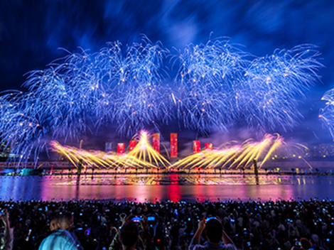 鄂尔多斯安全生产月大型无人机艺术焰火秀